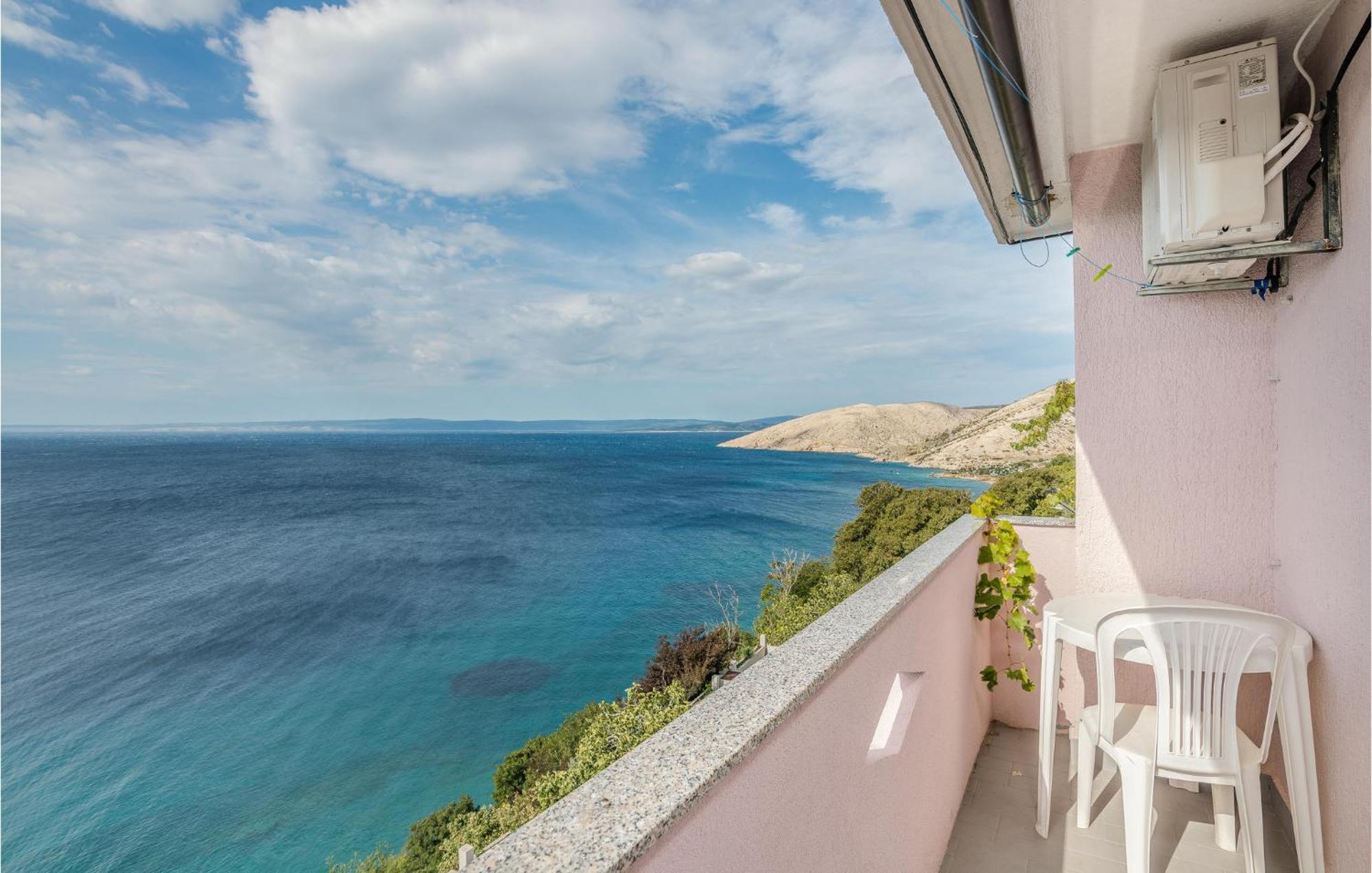Awesome Apartment In Stara Baska 1 With Kitchen Экстерьер фото